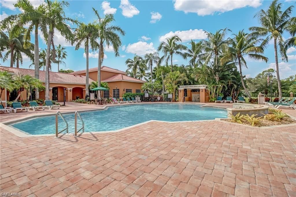 1270 Wildwood Lakes Blvd, Unit 204, Naples, FL 34104 Photo