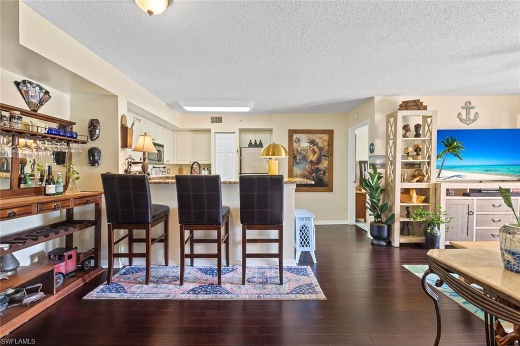 1270 Wildwood Lakes Blvd, Unit 204, Naples, FL 34104 Photo