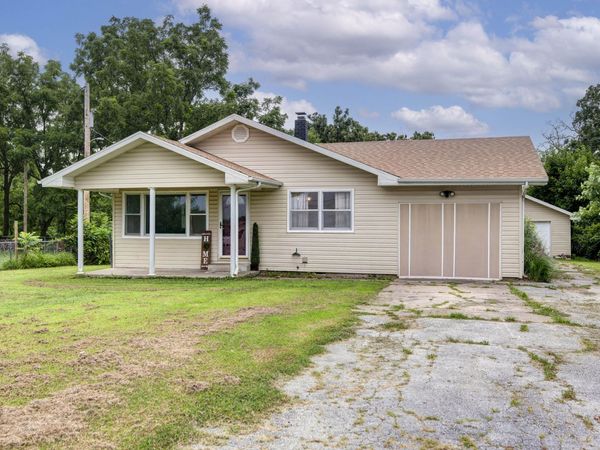 20597 Lawrence 2210 , Aurora, MO 65605