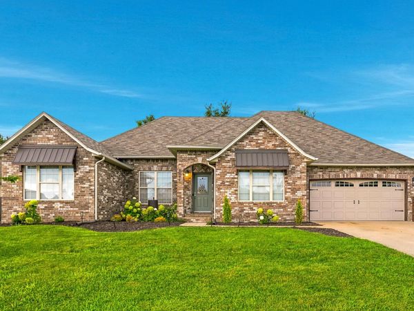 5606 N 11th Avenue, Ozark, MO 65721