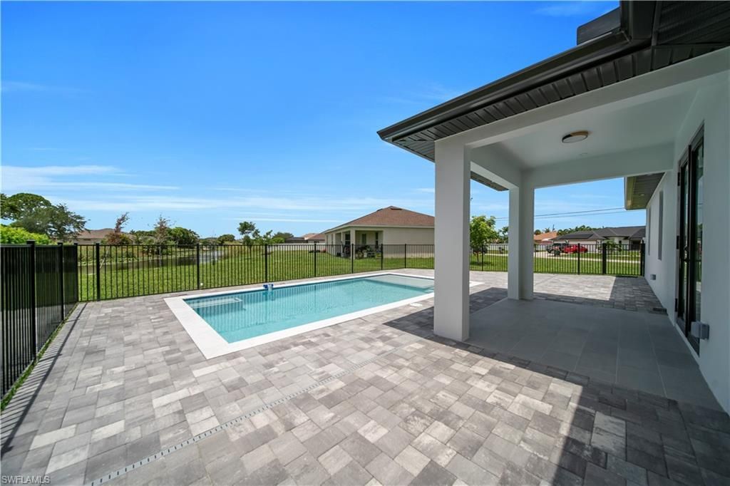 824 SW 15th St , Cape Coral, FL 33991 Photo