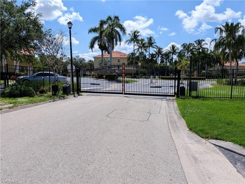 9025 Colby Dr, Unit 2110, Fort Myers, FL 33919 Photo