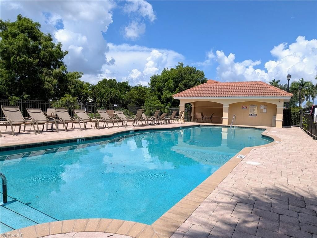 9025 Colby Dr, Unit 2110, Fort Myers, FL 33919 Photo
