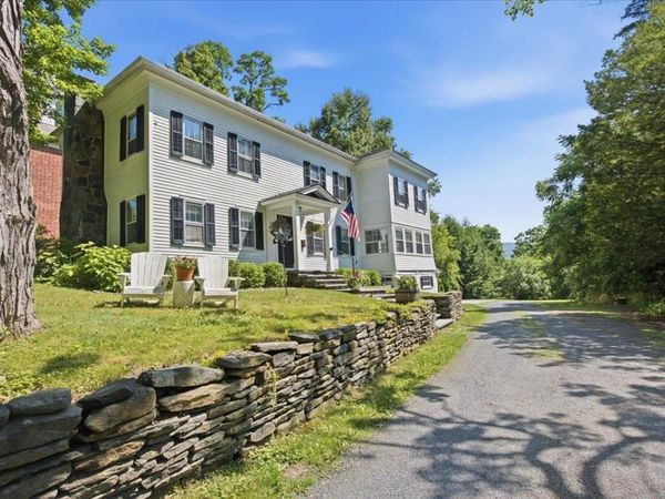 34 Monument Avenue, Bennington, VT 05201