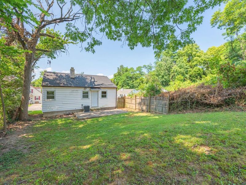 1914 Ashbrook Drive, Cincinnati, OH 45238 Photo 16