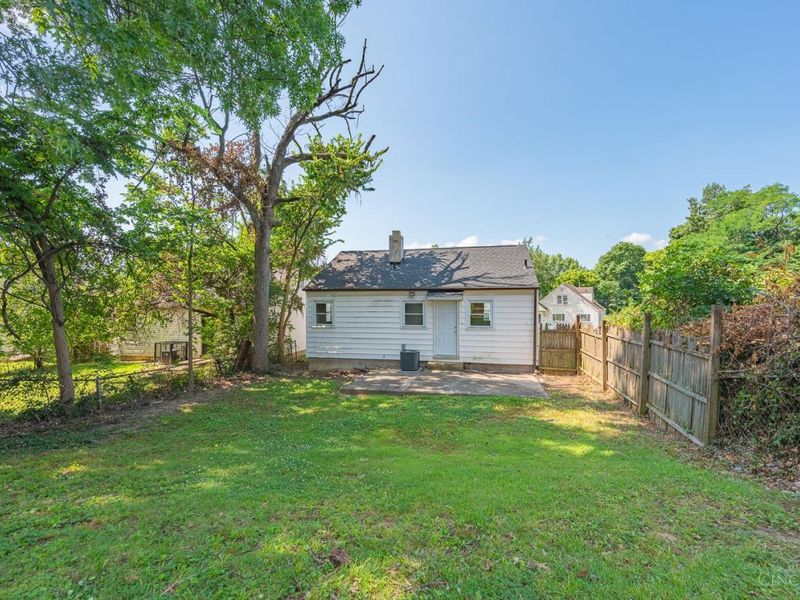 1914 Ashbrook Drive, Cincinnati, OH 45238 Photo 17