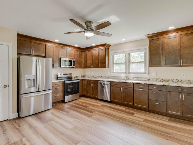 9570 Helton Drive, Franklin, OH 45005 Photo 5