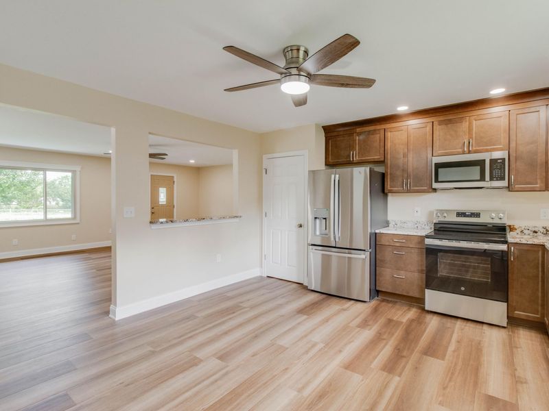 9570 Helton Drive, Franklin, OH 45005 Photo 6