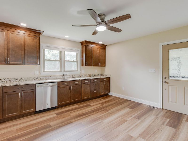 9570 Helton Drive, Franklin, OH 45005 Photo 7