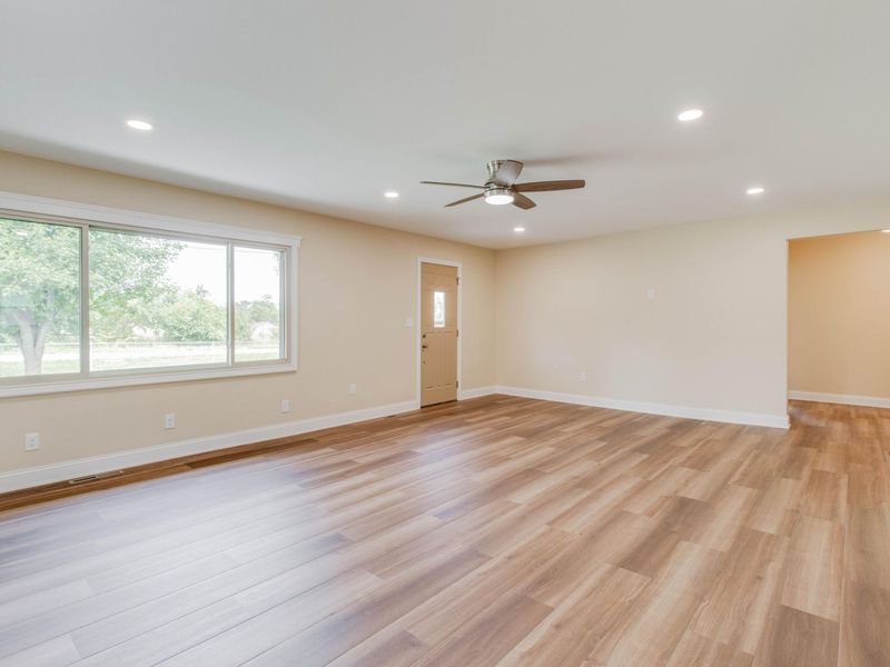 9570 Helton Drive, Franklin, OH 45005 Photo 8