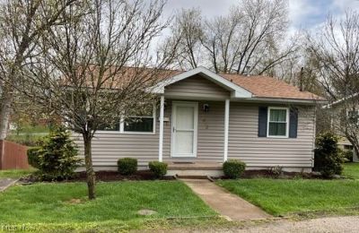 2412 Cherry Street, Parkersburg, WV 26101 Main Photo