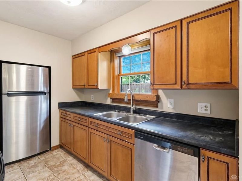 104 N Bromfield Road, Kettering, OH 45429 Photo 16