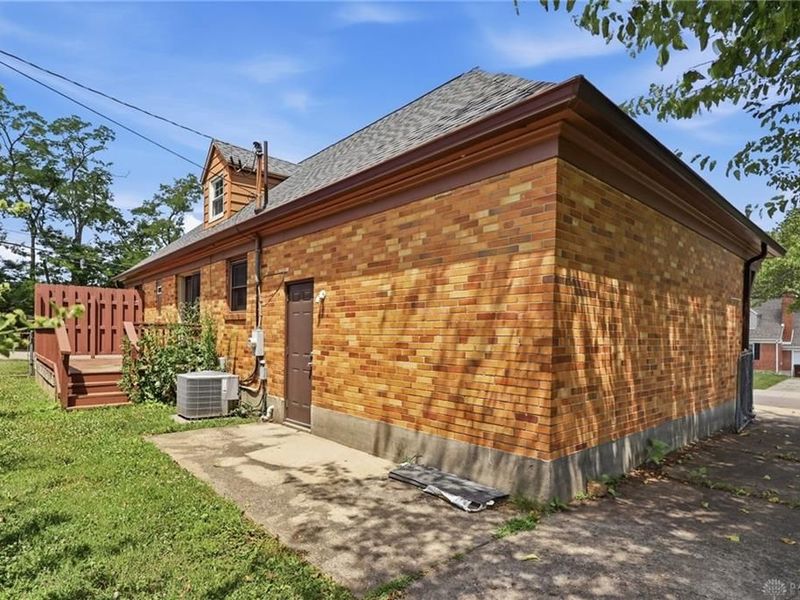 104 N Bromfield Road, Kettering, OH 45429 Photo 48