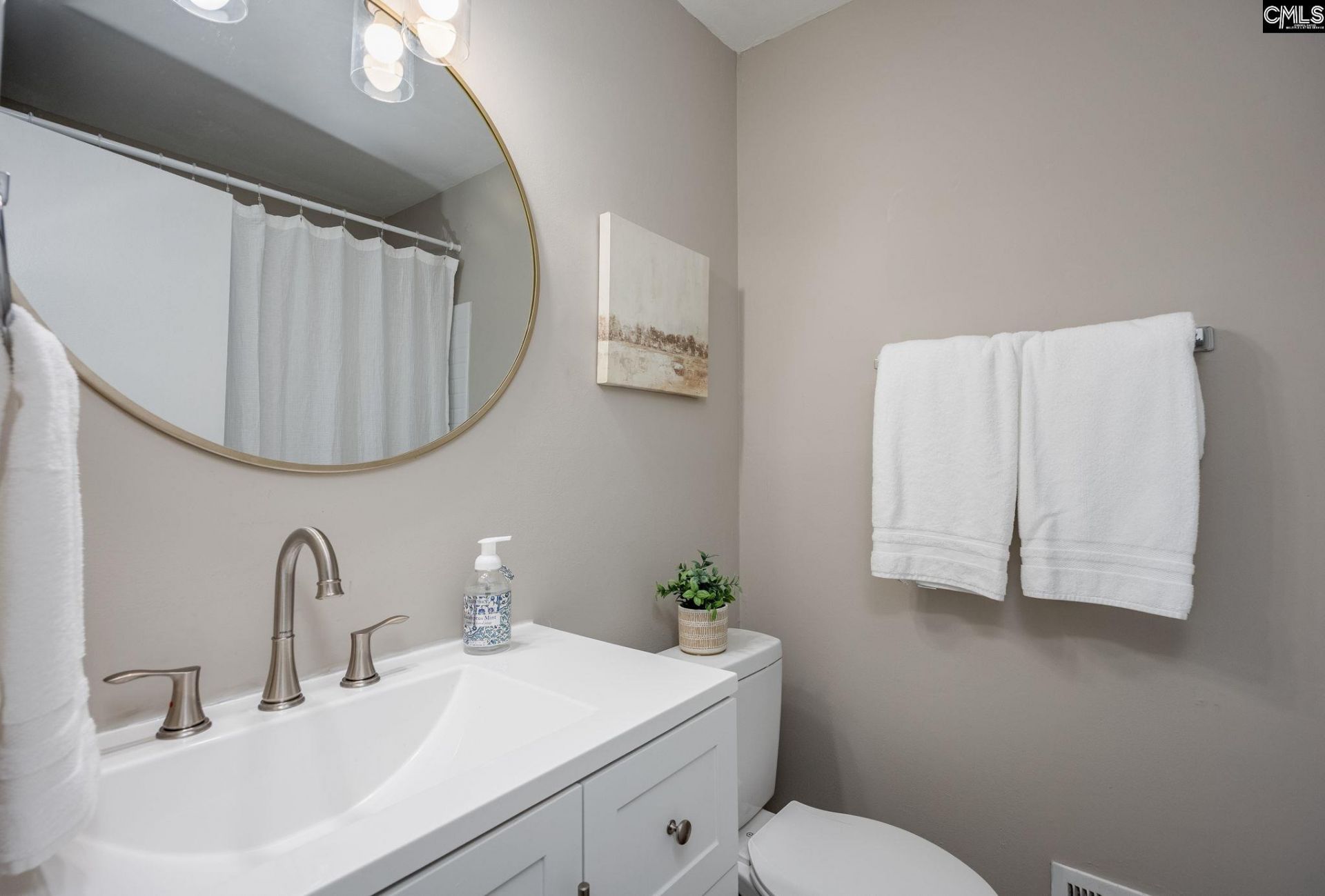 819 Holland Avenue Photo 23