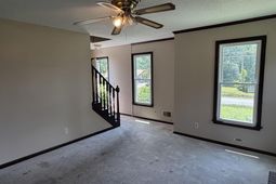 7904 Teague Road  photo 4
