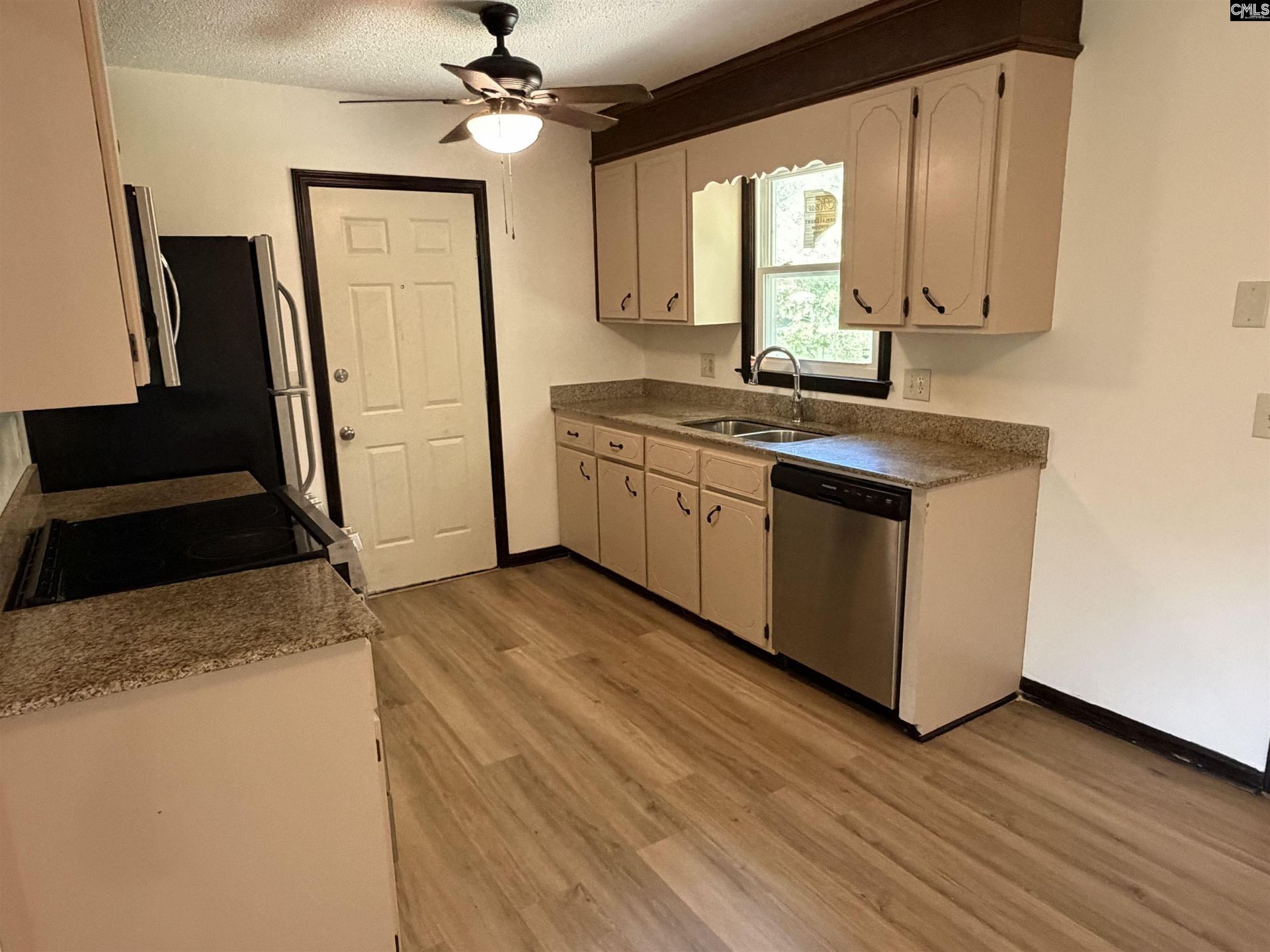 7904 Teague Road  Photo 6