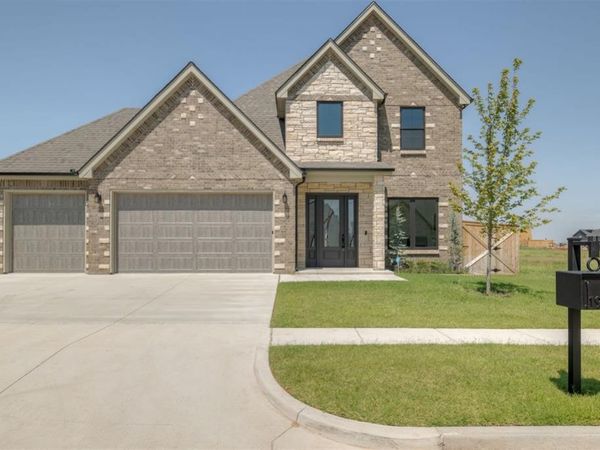 19325 S Country Drive, Edmond, OK 73012