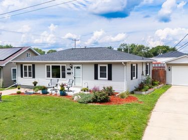 283 HERMAN Street, Pekin, IL 61554