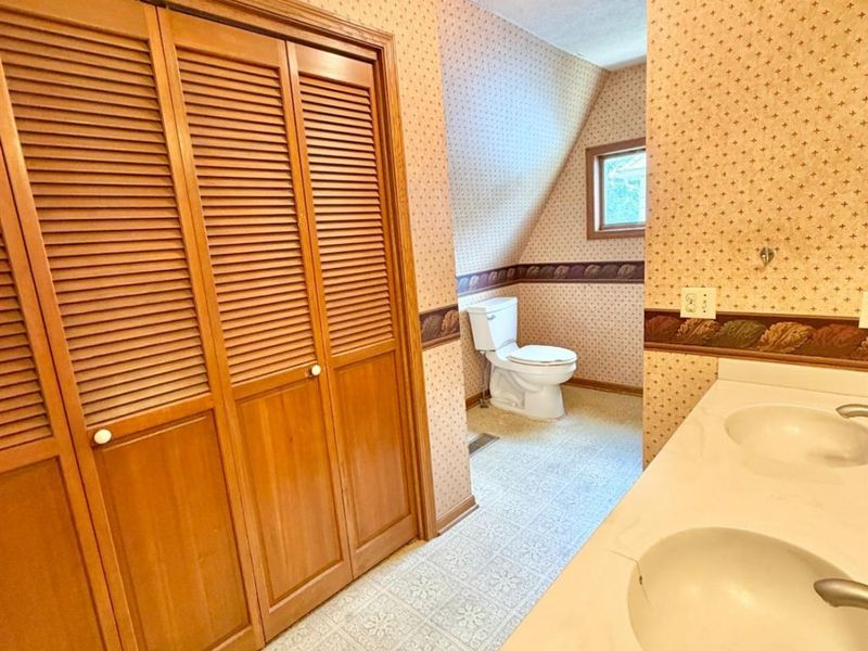 202 Euclid Avenue, Bellevue, OH 44811 Photo 30