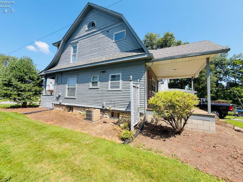 202 Euclid Avenue, Bellevue, OH 44811 Photo 6