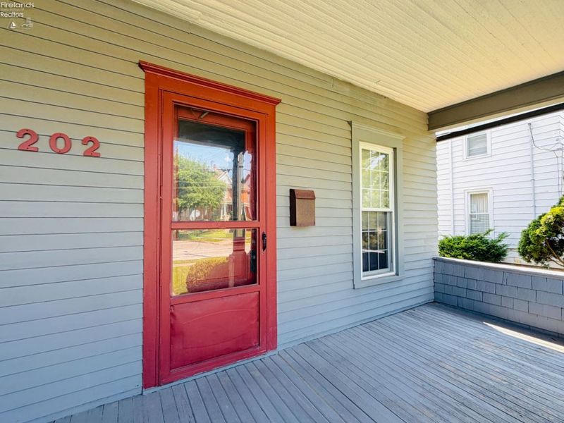 202 Euclid Avenue, Bellevue, OH 44811 Photo 8