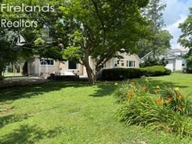 375 Melmore St, Tiffin, OH 44883 Photo 5