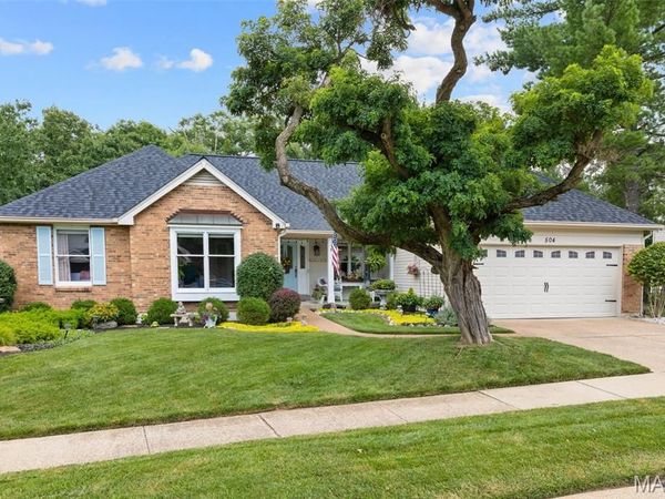 504 Robin Crest Court , Wildwood, MO 63040