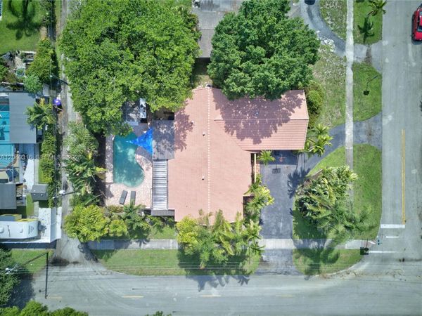 5300 Fillmore St, Hollywood, FL 33021