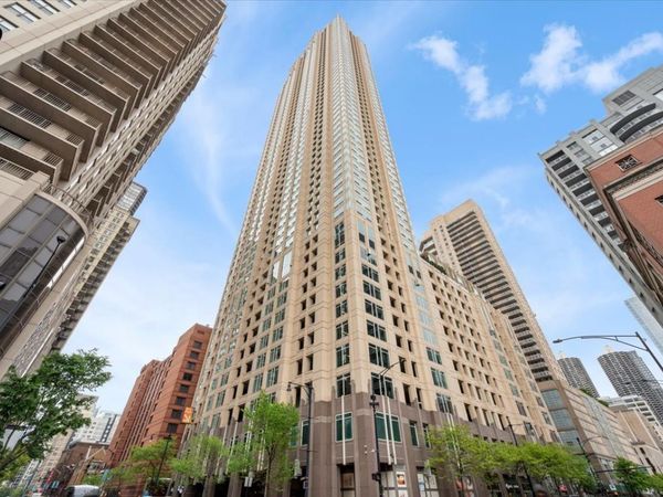 33 W Ontario Street , Unit 31C, Chicago, IL 60654