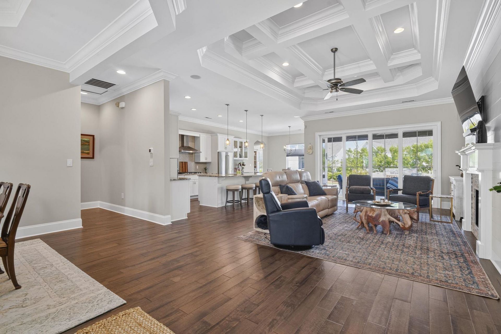 5968 Bolsena Place  Photo 6