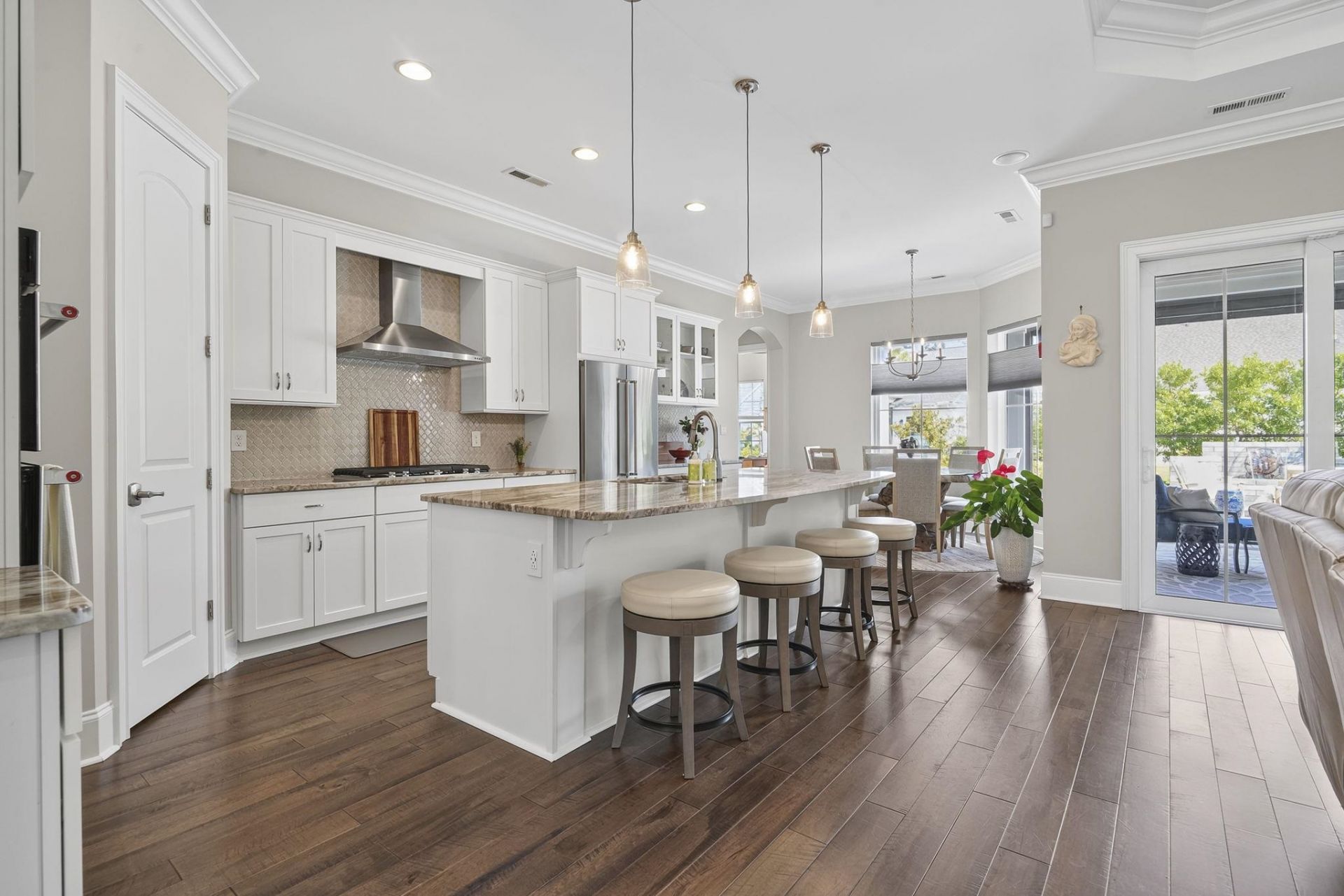 5968 Bolsena Place  Photo 9