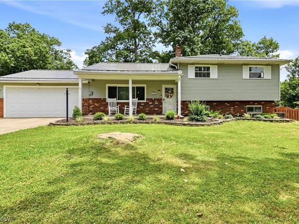 1595 Lincoln Avenue , Brunswick, OH 44212