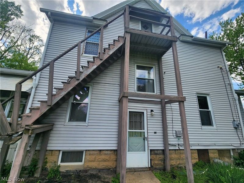 160 W Laclede Avenue, Youngstown, OH 44507 Photo 4