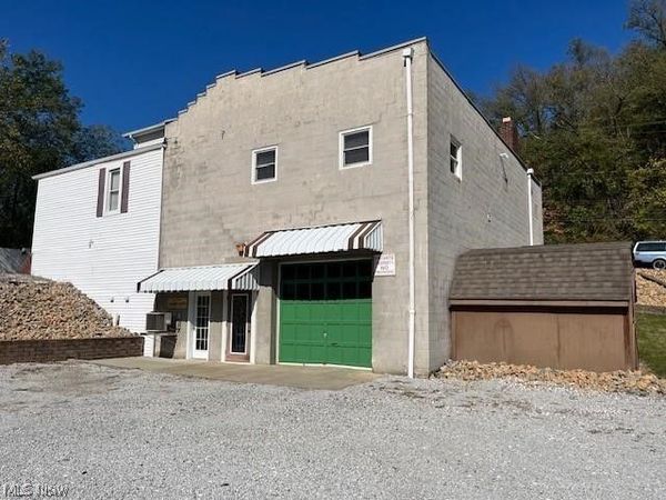 53840 National Road, Bridgeport, OH 43912