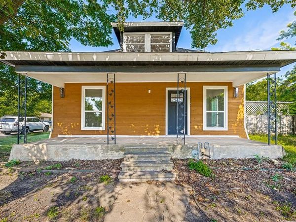 404 S Pearl Street, Trenton, TX 75490