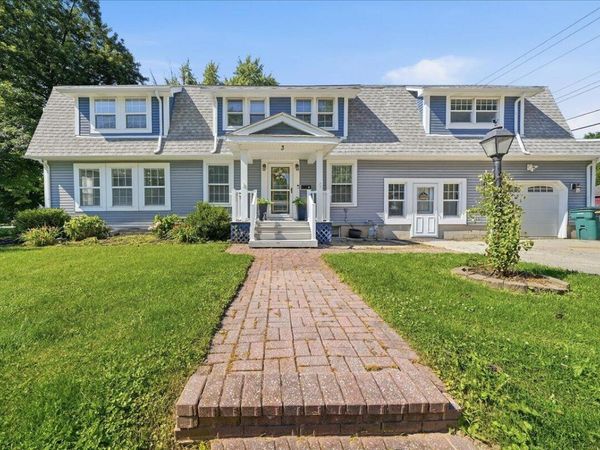 3 Harrison Boulevard , Valparaiso, IN 46383