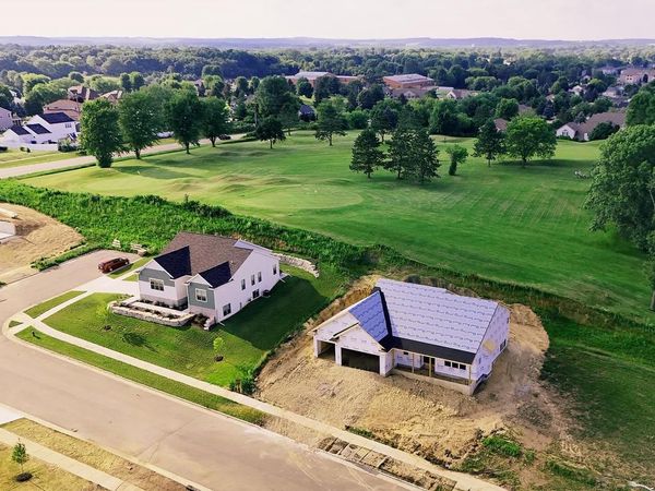 480 Foxfield Court, Oregon, WI 53575
