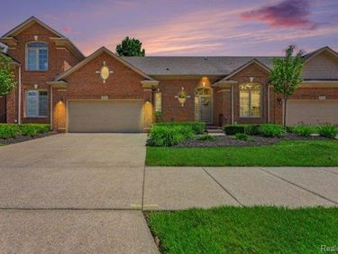 57554 Brookfield Way, Washington Twp, MI 48094