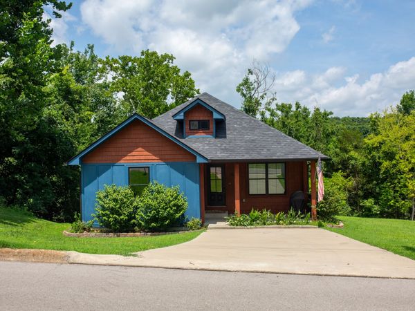 420 Fort Hill Dr , Pulaski, TN 38478
