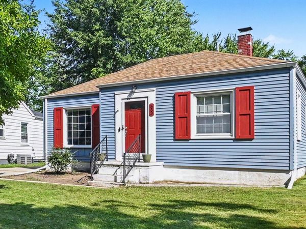 533 N Dexter Drive, Lansing, MI 48910
