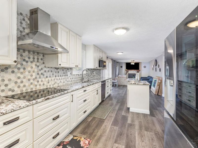 8147 Woodward Drive, West Chester, OH 45069 Photo 10