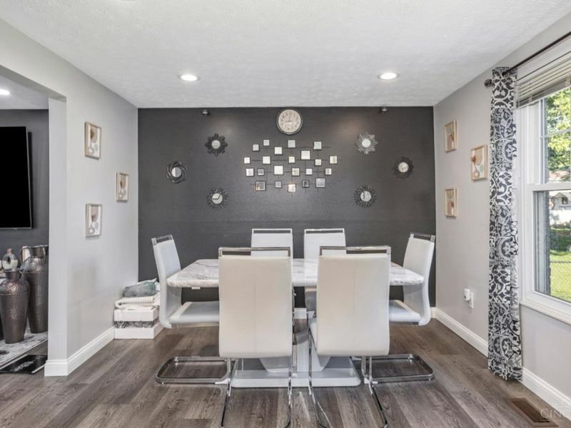 8147 Woodward Drive, West Chester, OH 45069 Photo 12