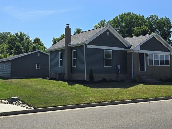 1014 Eckart Avenue, Auburn, IN 46706