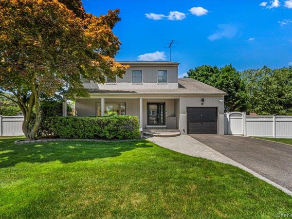 19 Evon Drive , Syosset, NY 11791