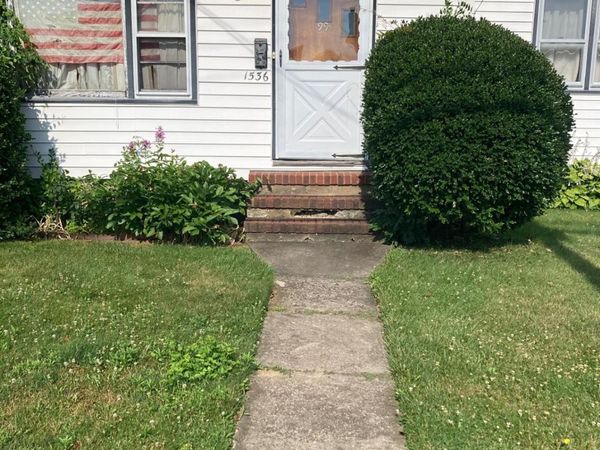 1536 Rhode Avenue , Merrick, NY 11566