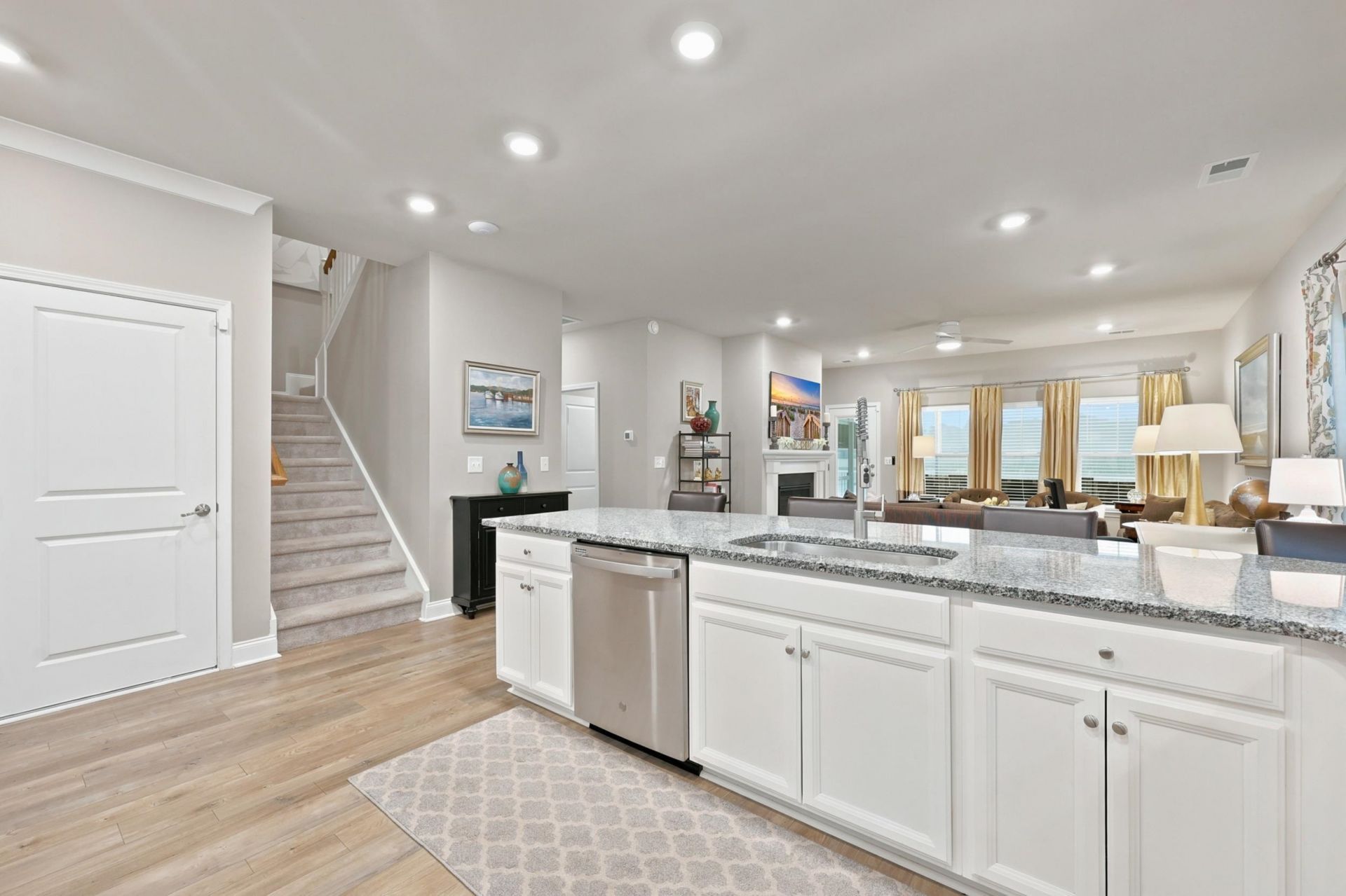 479 Harbison Circle Photo 31