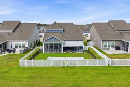 479 Harbison Circle photo 4