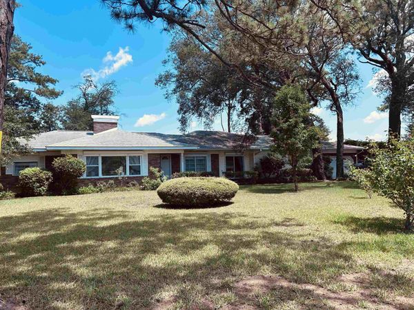 4000 Poinsett St., North Myrtle Beach, SC 29582