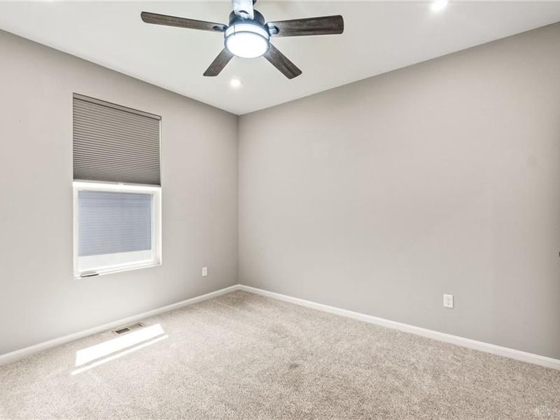 1189 Heathgate Way, Fairborn, OH 45324 Photo 12
