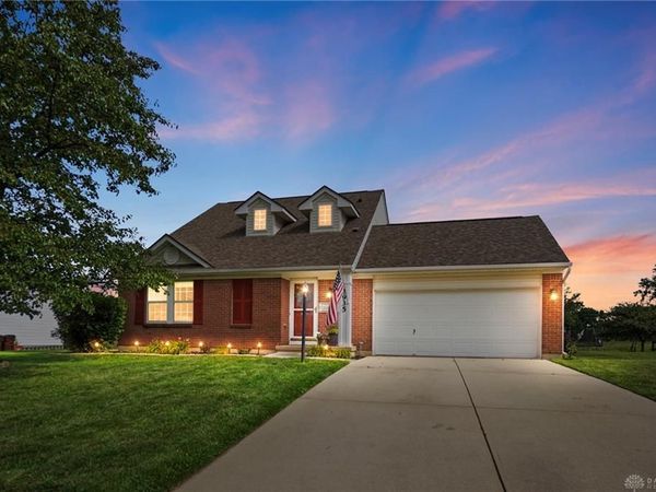 1935 Springwood Drive, Piqua, OH 45356